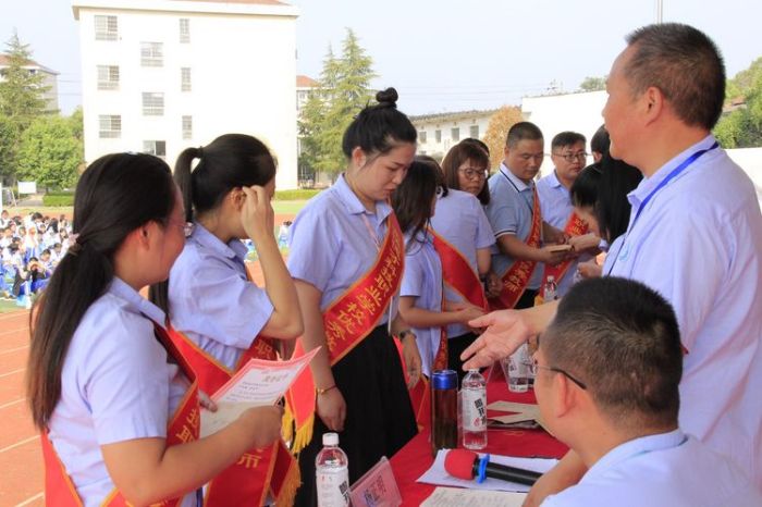 常德德才科技职业学校,常德招生就业,电子商务专业学校,专业学校报考哪里好